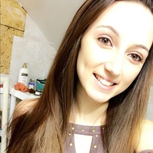 Meet your Posher, Alyssa